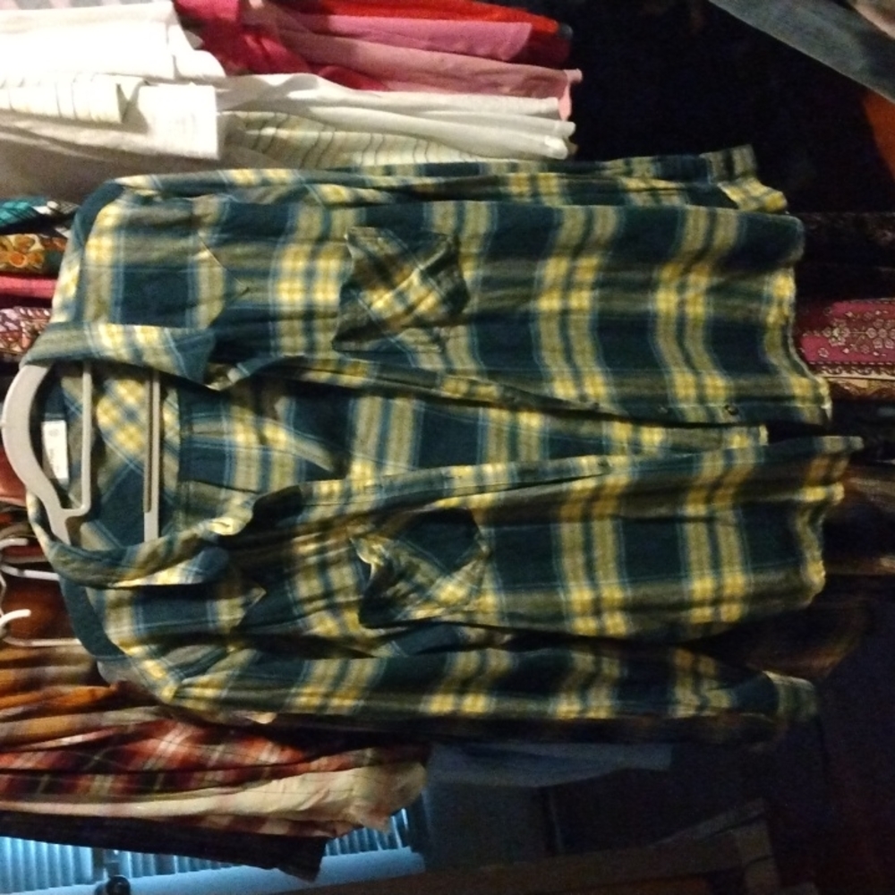 Maurices Flannel Shirt Plaid Button Front Yellow Navy Blue Checkered Size XXL